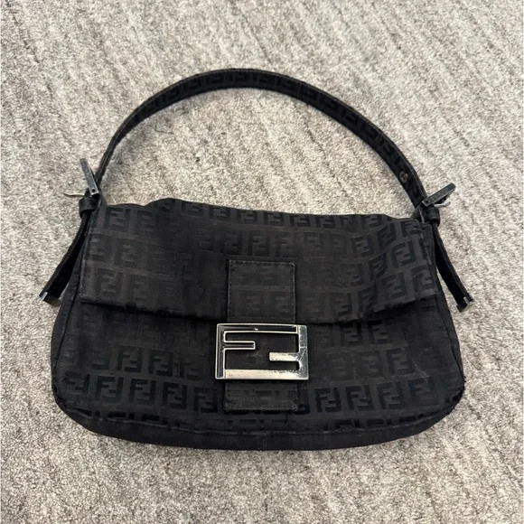 Fendi Black FF Logo Mini Baguette Shoulder Bag - Picture 2 of 10
